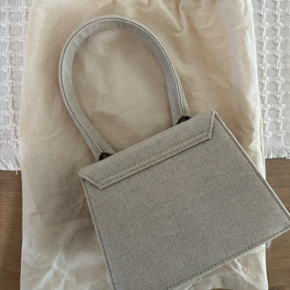 Jacquemus Le Chiquito Moyen Top-Handle Bag w/strap and dust bag - Picture 4 of 6